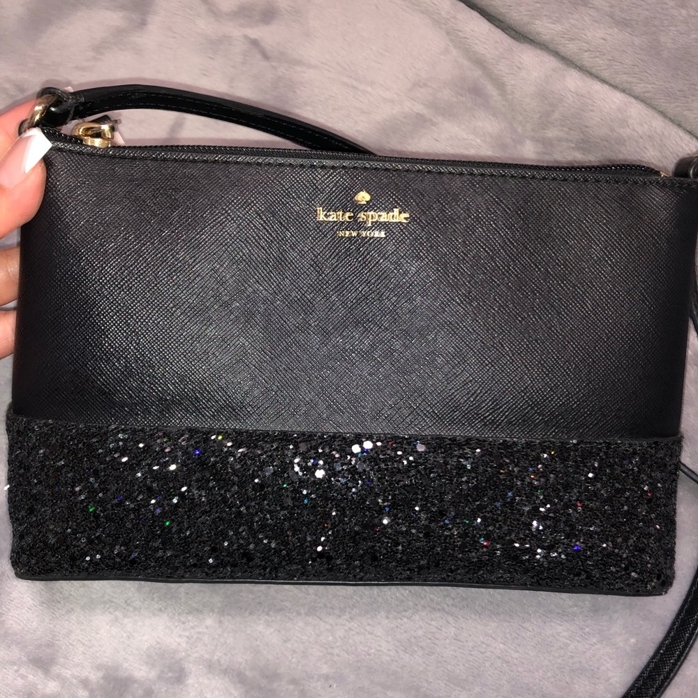 Kate Spade Crossbody and Matching Wallet - Picture 2 of 13